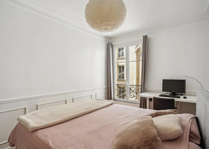 Le Xvie Chic -
